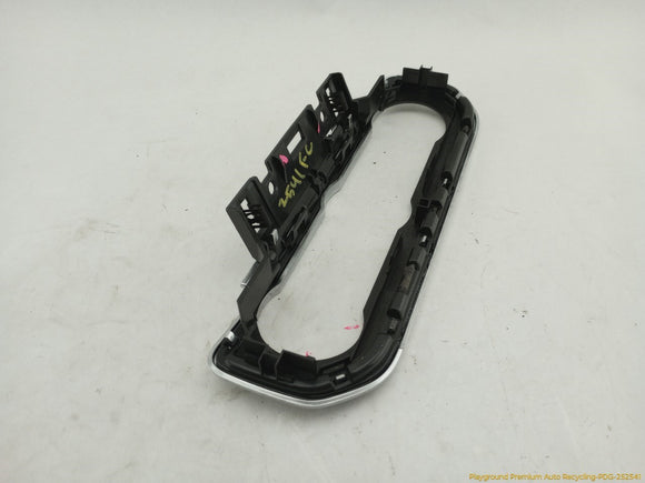 Land Rover LR4 Radio Switch Trim Bezel