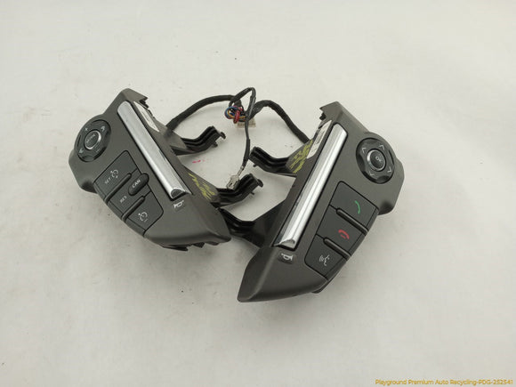 Land Rover LR4 Pair Of Steering Wheel Control Switch