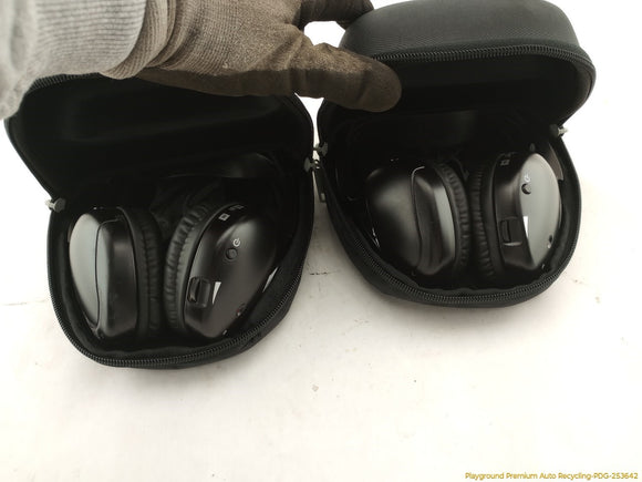 Land Rover Range Rover Pair Of Head Phones