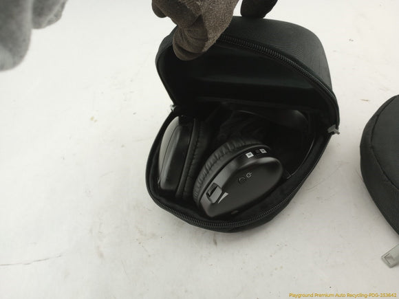 Land Rover Range Rover Pair Of Head Phones