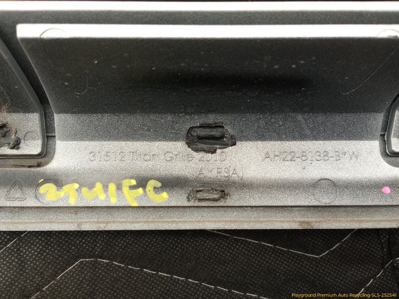 Land Rover LR4 Radiator Grille