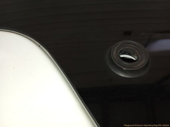 Land Rover LR4 Upper Tailgate