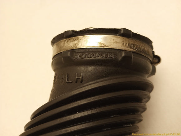 Land Rover LR4 Pair Of Air Intake Cleaner Tube