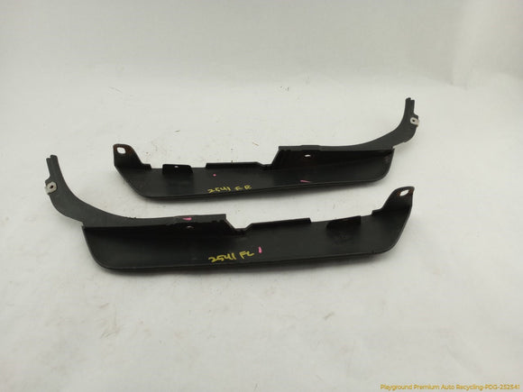 Land Rover LR4 Pair Of Front Side Bumper Mudguard Cover