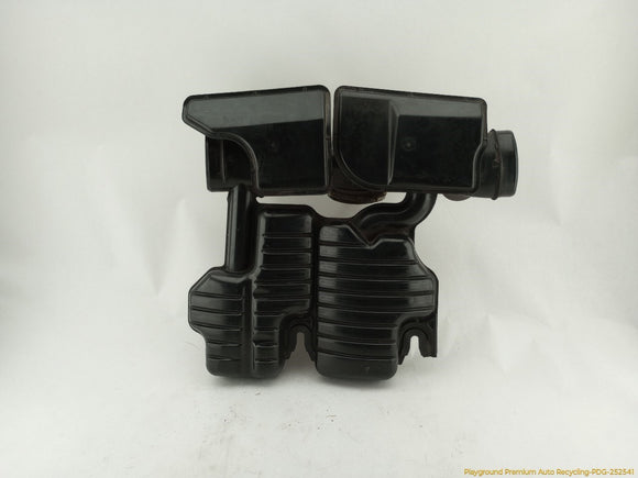 Land Rover LR4 Air Cleaner Resonator