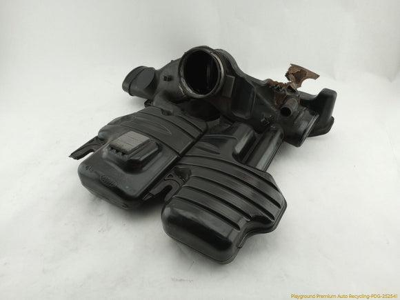 Land Rover LR4 Air Cleaner Resonator