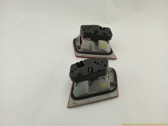 BMW 323i Pair Of Rear Inner Tail Lamp