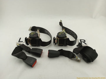 BMW 323i Pair Of Rear Seat Belt Retractor - 0