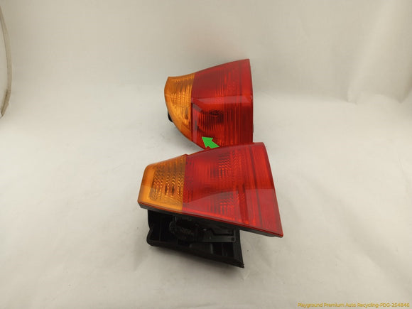 BMW 323i Pair Of Rear Outer Tail Lamp