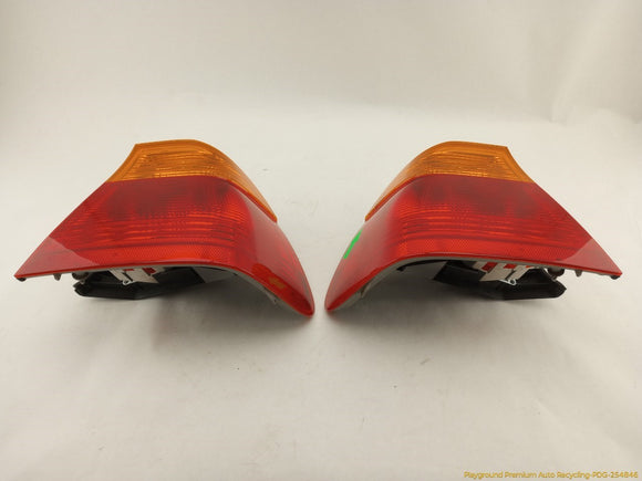 BMW 323i Pair Of Rear Outer Tail Lamp