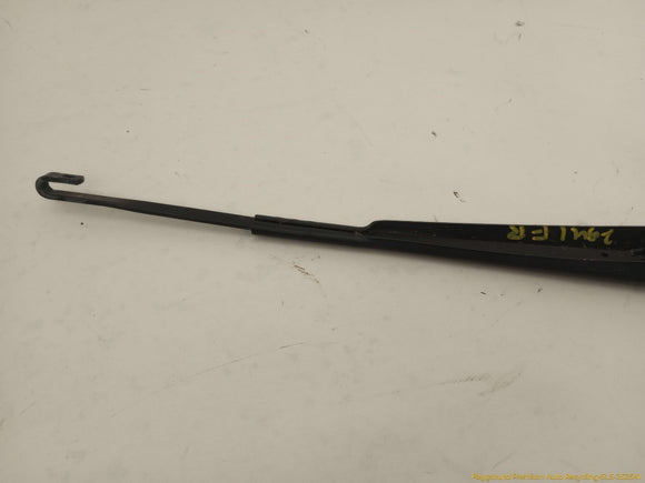 Land Rover LR4 Pair Of Front Wiper Arm