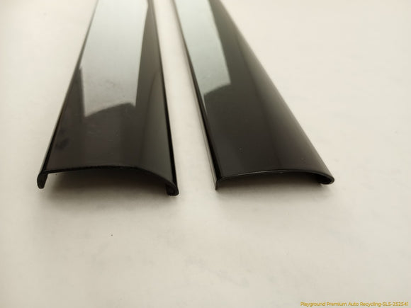 Land Rover LR4 Pair Of Rear Quarter Window Upper Trim