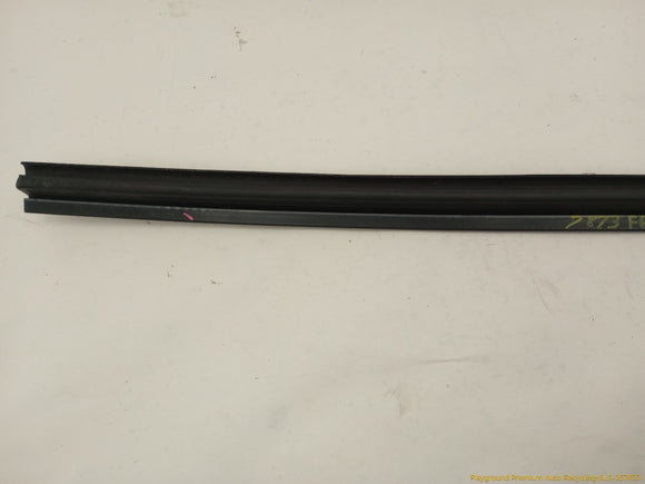 Cadillac CTS Pair Of Front Door Inner Molding