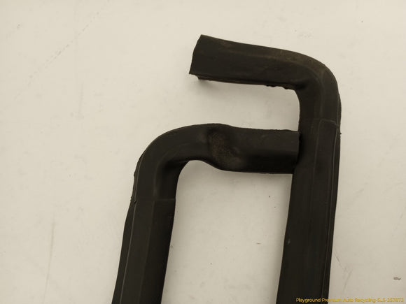 Cadillac CTS Front Hood Seal Molding