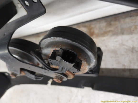 Land Rover LR4 Header Panel