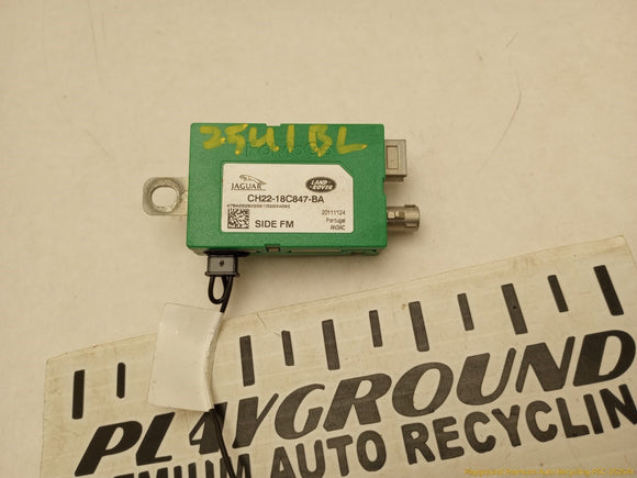 Land Rover LR4 Radio Antenna Amplifier