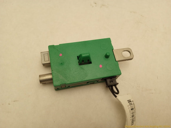 Land Rover LR4 Radio Antenna Amplifier