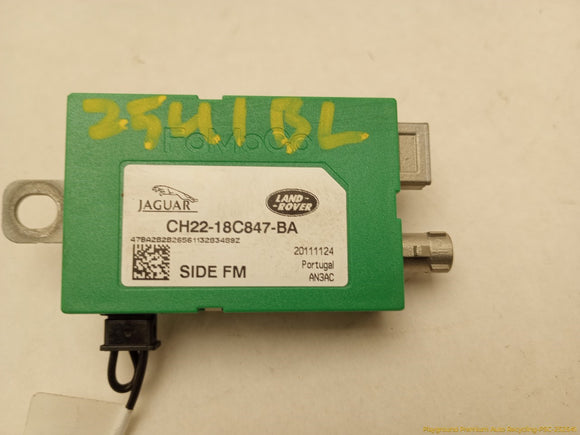 Land Rover LR4 Radio Antenna Amplifier