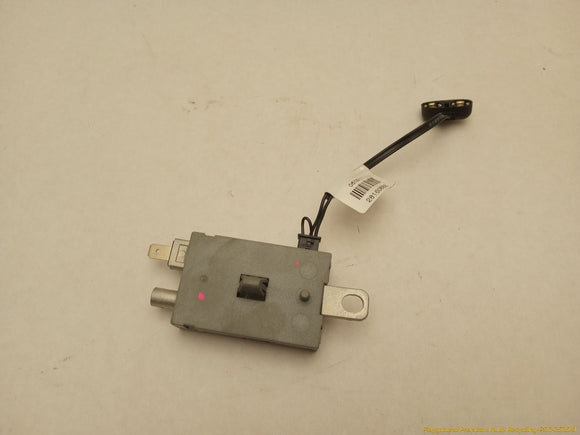 Land Rover LR4 Radio Antenna Amplifier