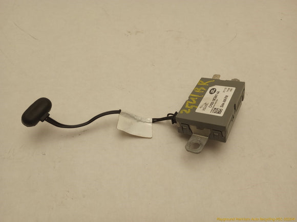 Land Rover LR4 Radio Antenna Amplifier