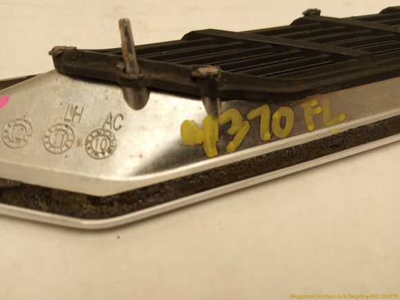 Cadillac CTS Pair Of Front Chrome Fender Molding