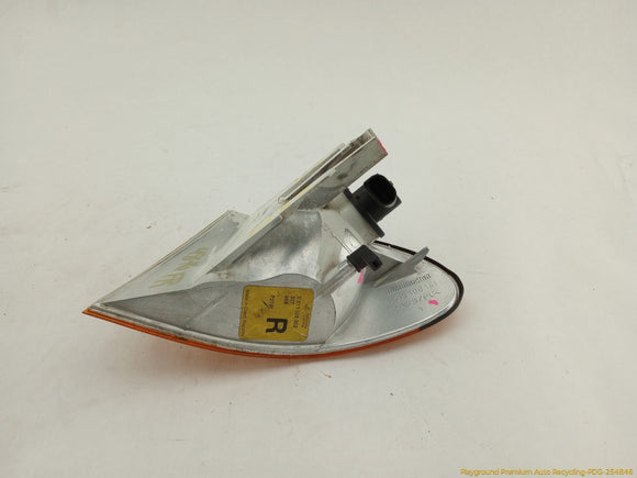 BMW 323i Passenger Right Front Turn Signal Lamp