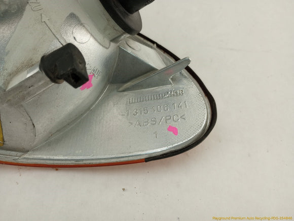 BMW 323i Passenger Right Front Turn Signal Lamp