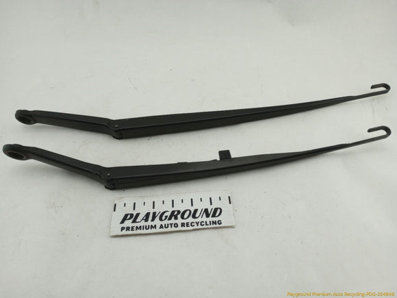 BMW 323i Pair Of Front Wiper Arm