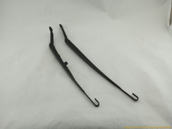 BMW 323i Pair Of Front Wiper Arm