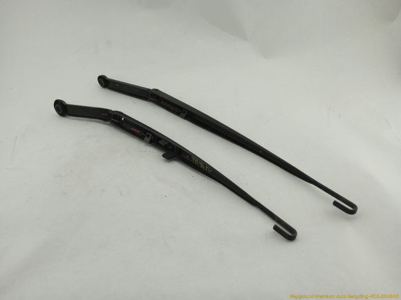 BMW 323i Pair Of Front Wiper Arm