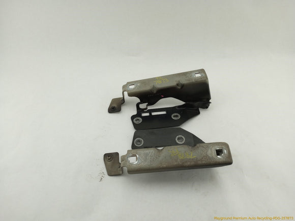 Cadillac CTS Pair Of Front Hood Hinge