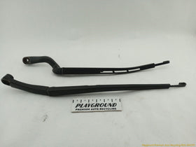 Cadillac CTS Pair Of Windshield Wiper Arm