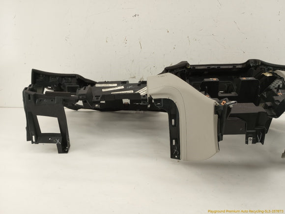 Cadillac CTS Dashboard Panel