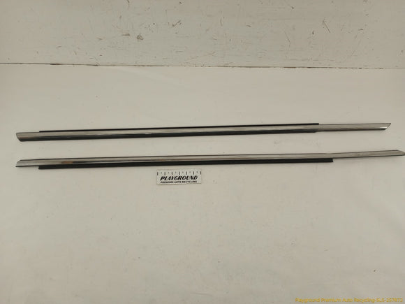 Cadillac CTS Pair Of Front Door Outer Molding