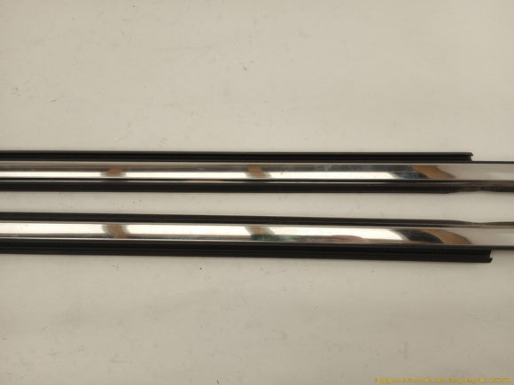 Cadillac CTS Pair Of Front Door Outer Molding