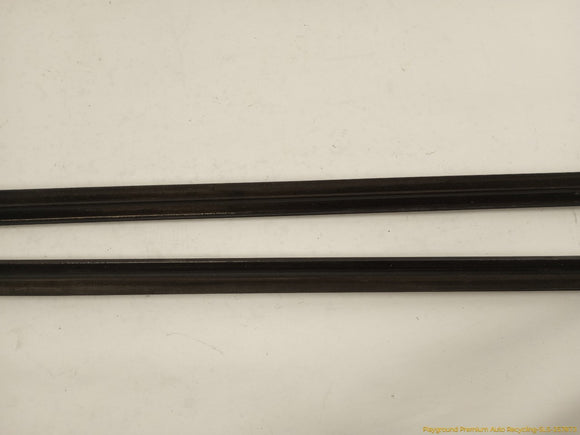 Cadillac CTS Pair Of Front Door Outer Molding