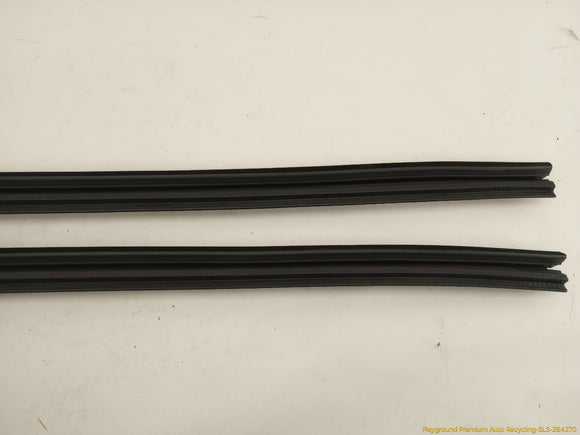 Cadillac CTS Pair Of Front Door Inner Molding