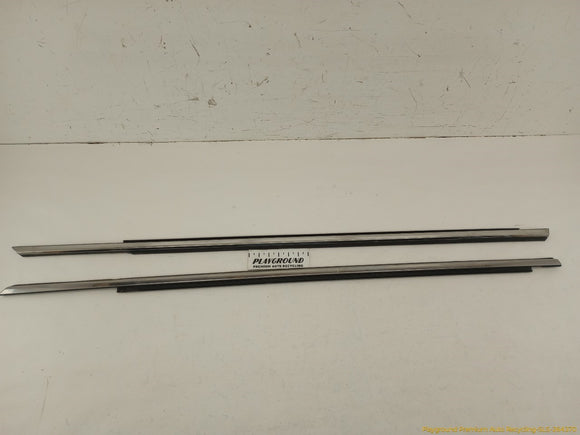 Cadillac CTS Pair Of Front Door Outer Molding