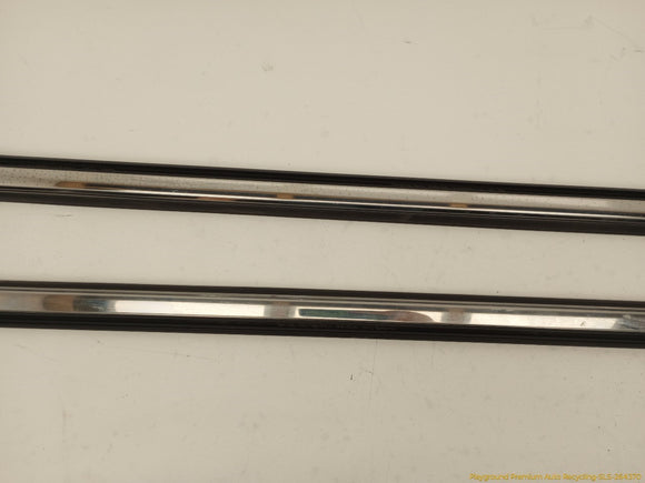 Cadillac CTS Pair Of Front Door Outer Molding