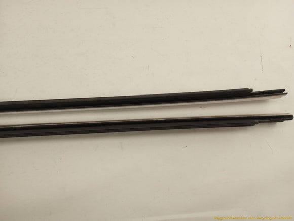 Cadillac CTS Pair Of Front Door Outer Molding