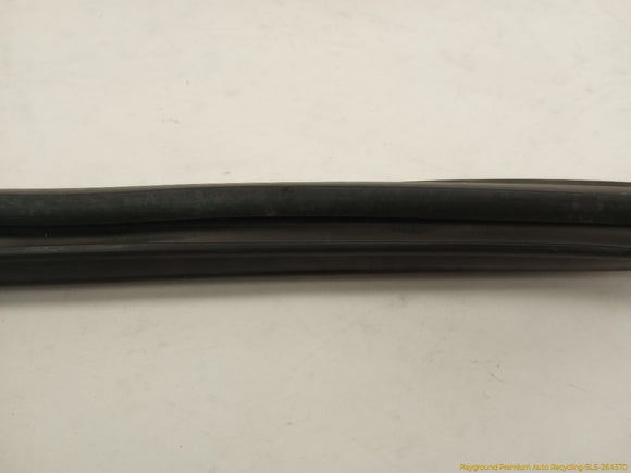 Cadillac CTS Set Of Right Front Door & Mirror Molding Seal