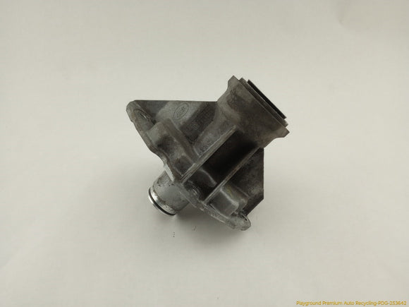 Land Rover Range Rover Passenger Right Front Axle Bearing Housing Carrier