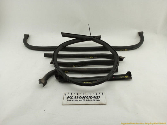 BMW 323i Set Of Front Under Hood Seal