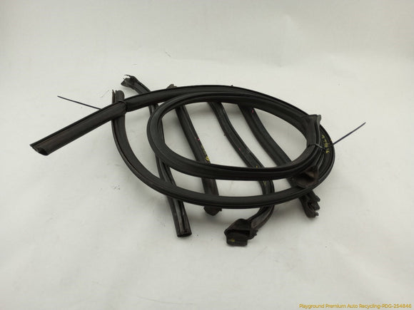 BMW 323i Set Of Front Under Hood Seal