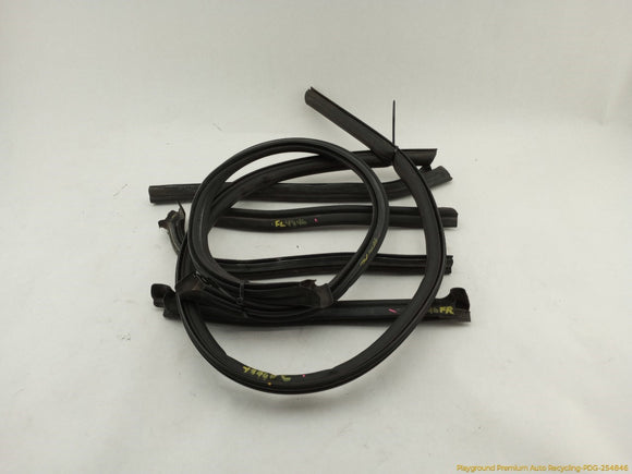 BMW 323i Set Of Front Under Hood Seal