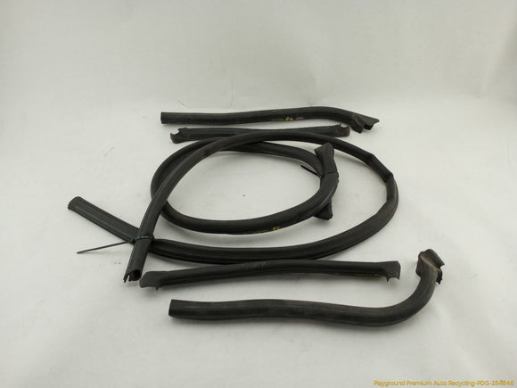BMW 323i Set Of Front Under Hood Seal