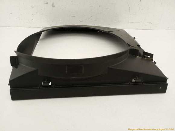 Land Rover LR4 Radiator Fan Shroud
