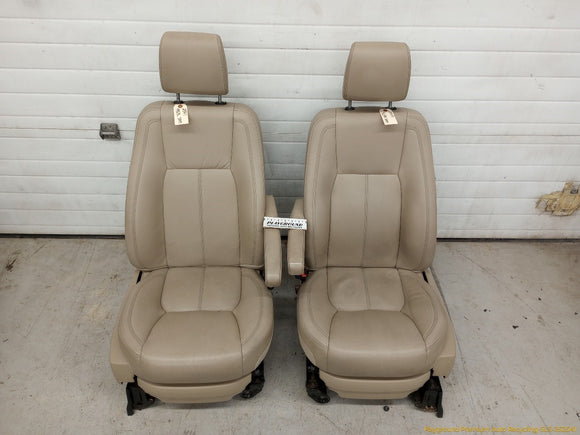 Land Rover LR4 Pair Of Front Seats