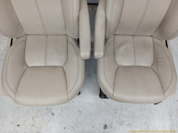 Land Rover LR4 Pair Of Front Seats