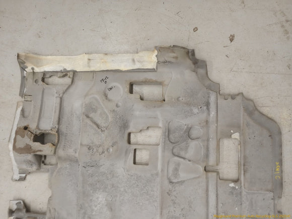 Land Rover LR4 Middle Section Floor Carpet